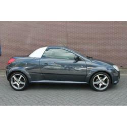 Opel Tigra TwinTop 1.8-16V Rhythm