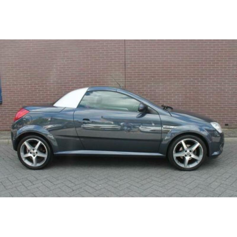 Opel Tigra TwinTop 1.8-16V Rhythm