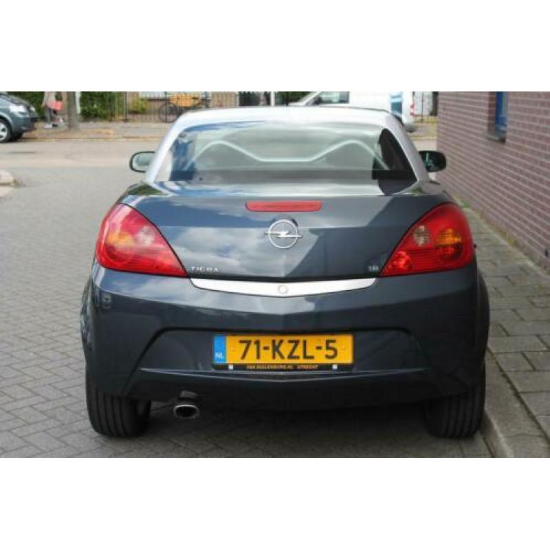 Opel Tigra TwinTop 1.8-16V Rhythm