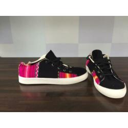 handgemaakte sneakers mt 42