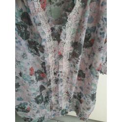 Blouse maat 44 nieuw