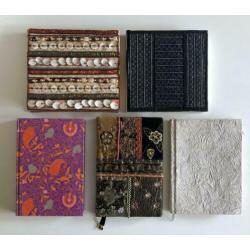 5 bijzondere en ongebruikte schrijf schriften / harde kaft