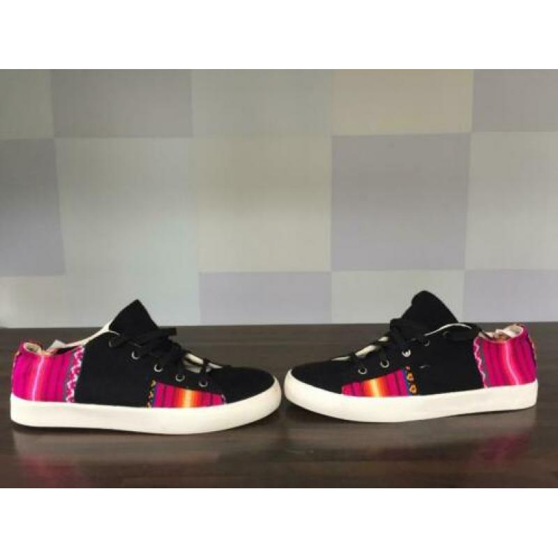 handgemaakte sneakers mt 42