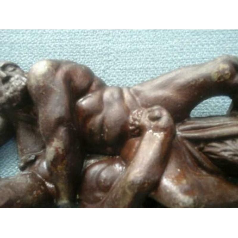 Bronzen erotisch beeld
