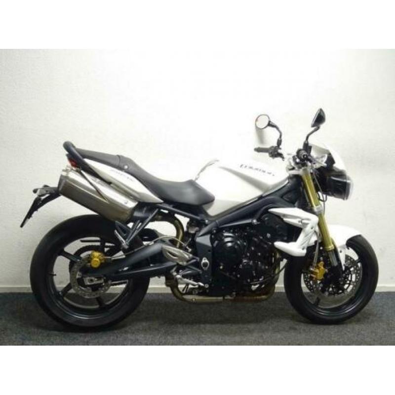 Triumph STREET TRIPLE 675 (bj 2012)