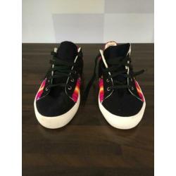 handgemaakte sneakers mt 42