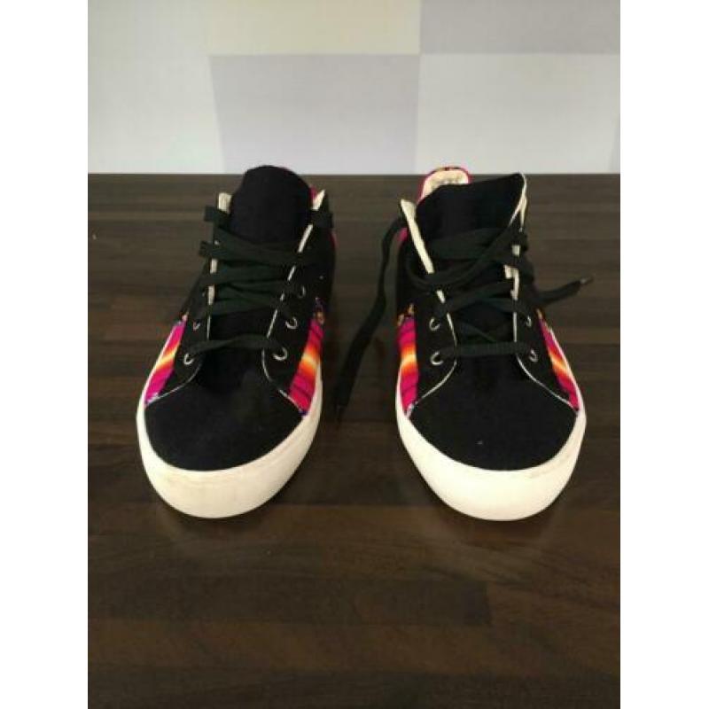 handgemaakte sneakers mt 42