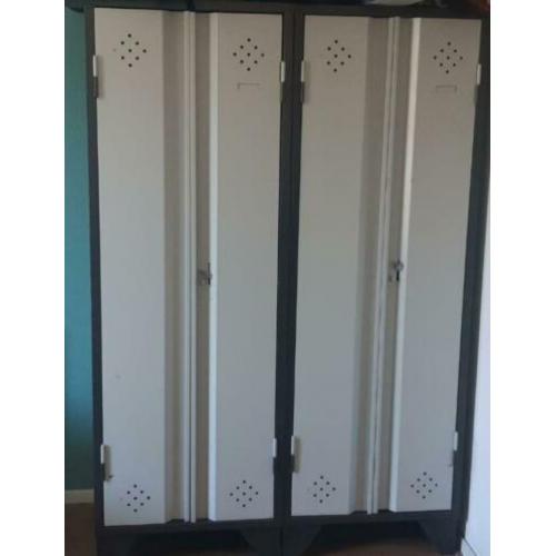 2 leuke lockers (kledingkasten)