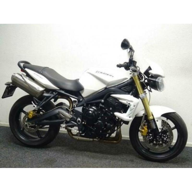 Triumph STREET TRIPLE 675 (bj 2012)