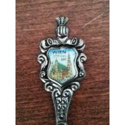 Verzilverd souvenir lepeltje uit Wenen