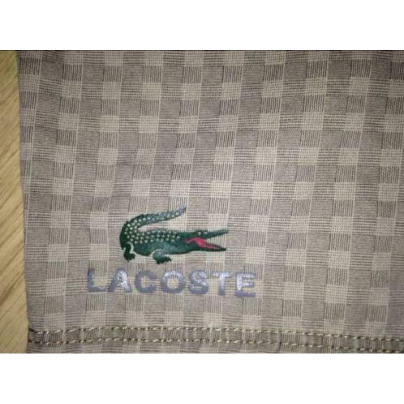 Lacoste korte broek maat 33