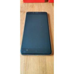 Mooie OnePlus X simlockvrij met 2 flipcovers