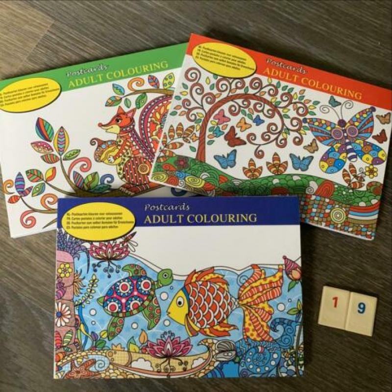 Diverse kleurenboeken en boeken