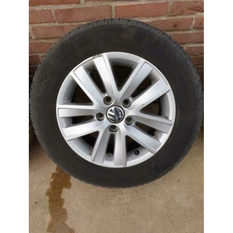 Set originele VW Caddy velgen