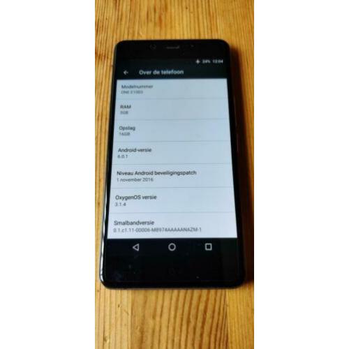 Mooie OnePlus X simlockvrij met 2 flipcovers