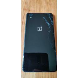 Mooie OnePlus X simlockvrij met 2 flipcovers