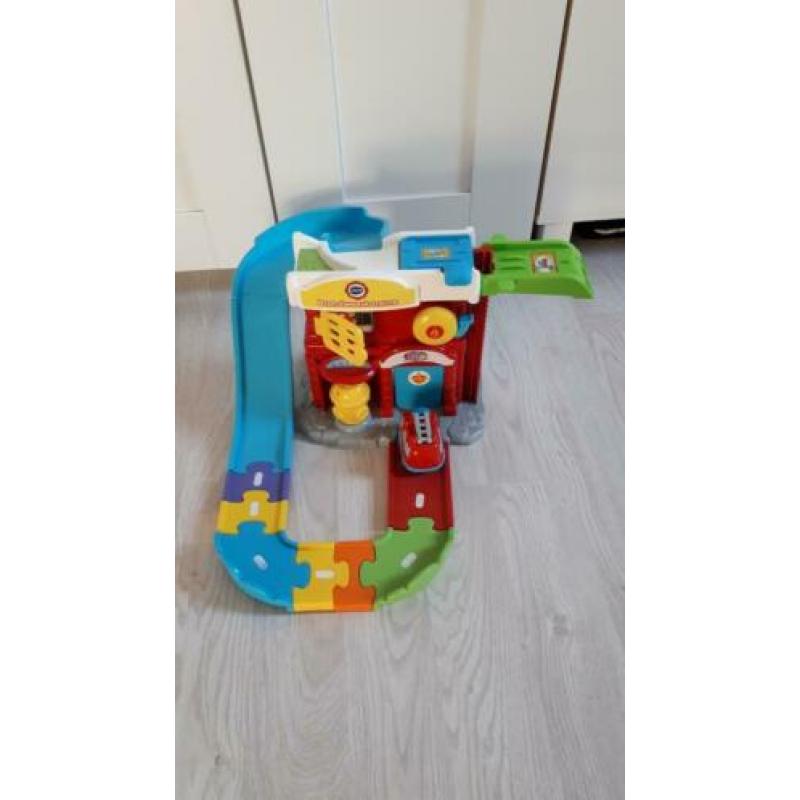 Vtech brandweerkazerne met auto Bram
