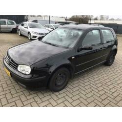 Volkswagen Golf 1.6 101 PK met nieuwe APK!!