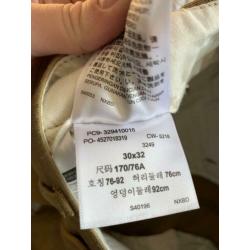 NIEUW: Heren Levi’s 502 Regular Taper Fit Chinos (30x32)