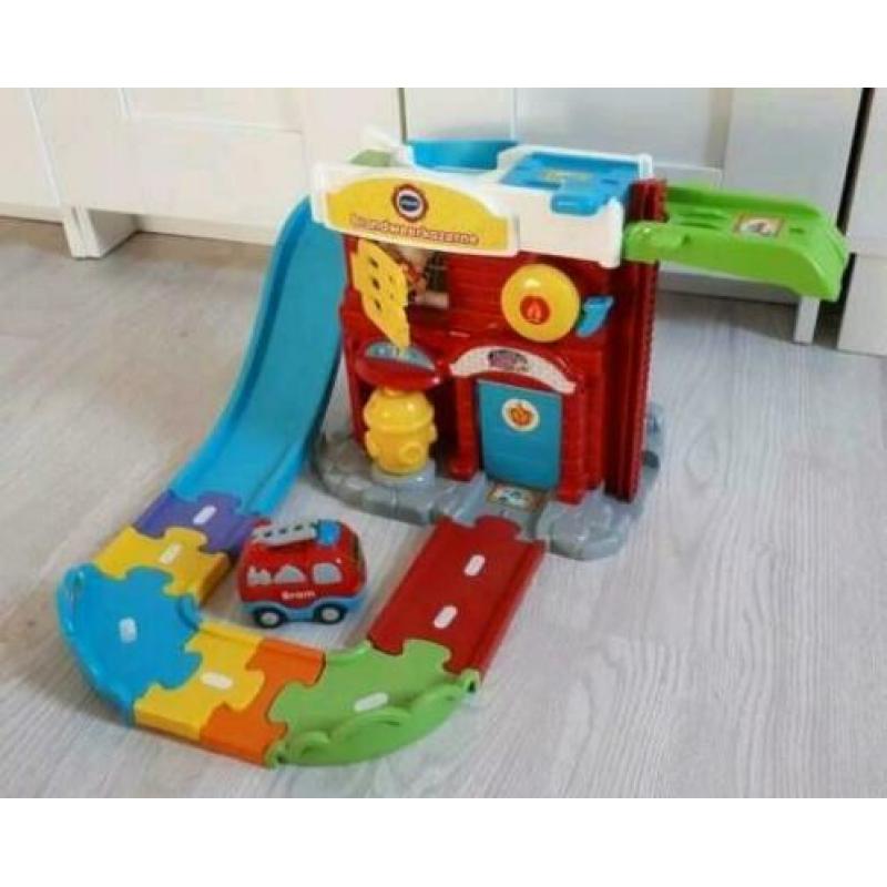 Vtech brandweerkazerne met auto Bram