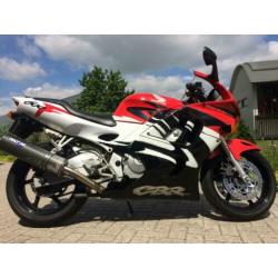 Honda CBR600F incl. 4 Dane reistassen en veel extra’s