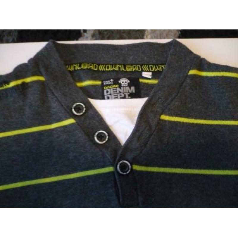 Stoere trui van C&A mt 170/176 voor 2,50 !!!