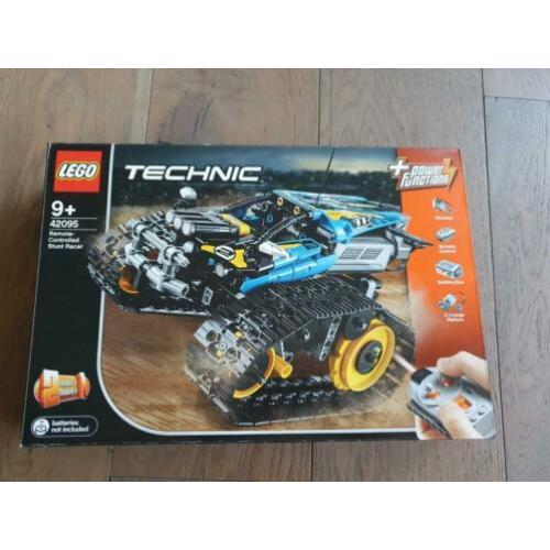 Lego 42095 stuntracer