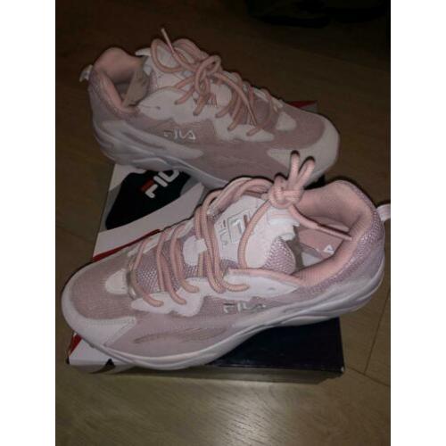 Fila sneakers maat 39 NIEUWE