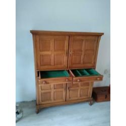 eiken kast (broodkast)