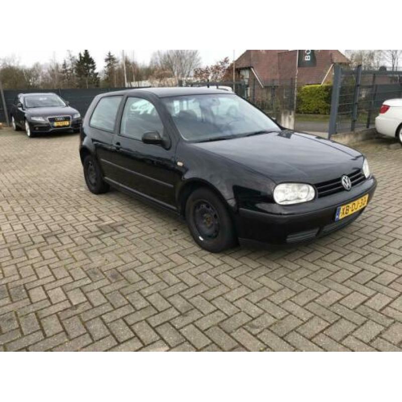 Volkswagen Golf 1.6 101 PK met nieuwe APK!!