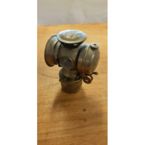 ouderwetse fietslamp jaren 1900 C.M.HALL KENOSHA.WIS.USA CO