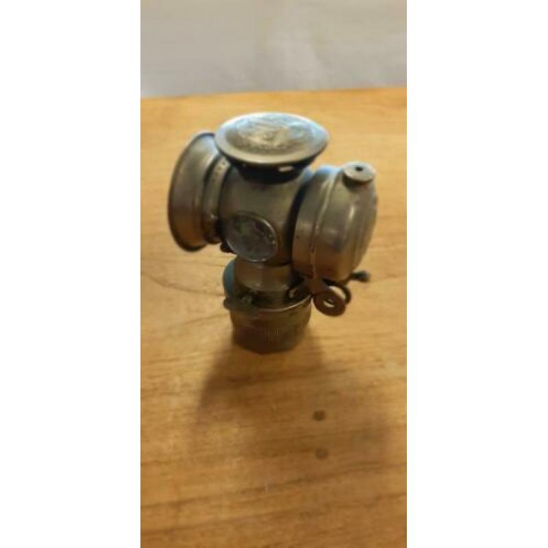 ouderwetse fietslamp jaren 1900 C.M.HALL KENOSHA.WIS.USA CO