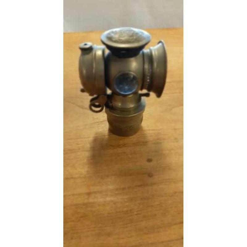 ouderwetse fietslamp jaren 1900 C.M.HALL KENOSHA.WIS.USA CO