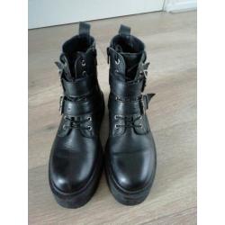 Bijna nieuwe zwart leren platform boots maat 37 van Poelman