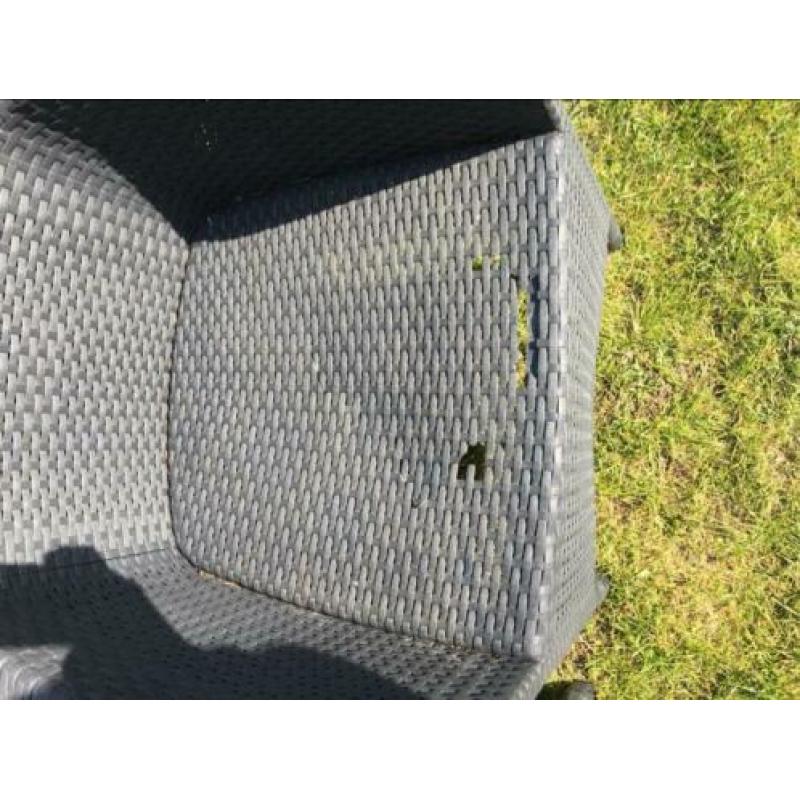 Tuintafel met stoelen