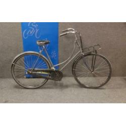 4 x gebruikte omafietsen Bike Shop Eindhoven