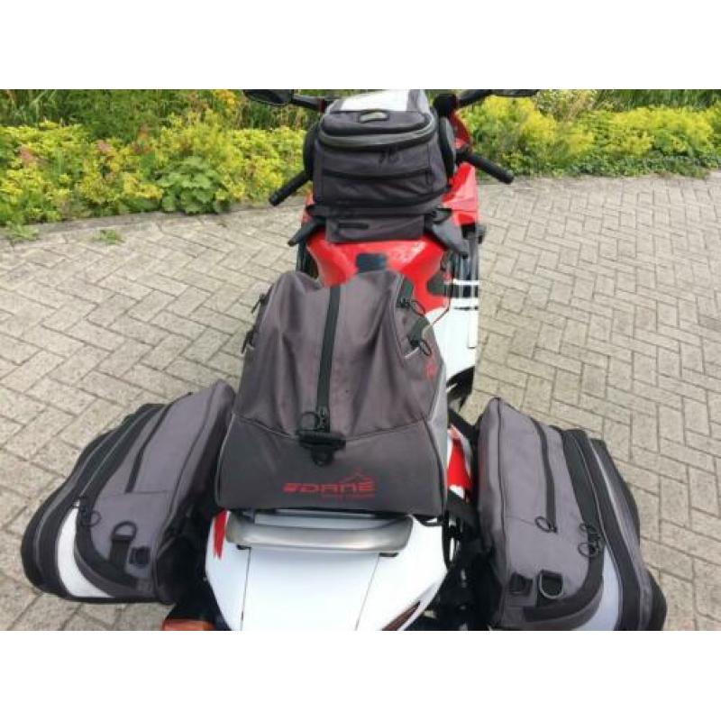 Honda CBR600F incl. 4 Dane reistassen en veel extra’s