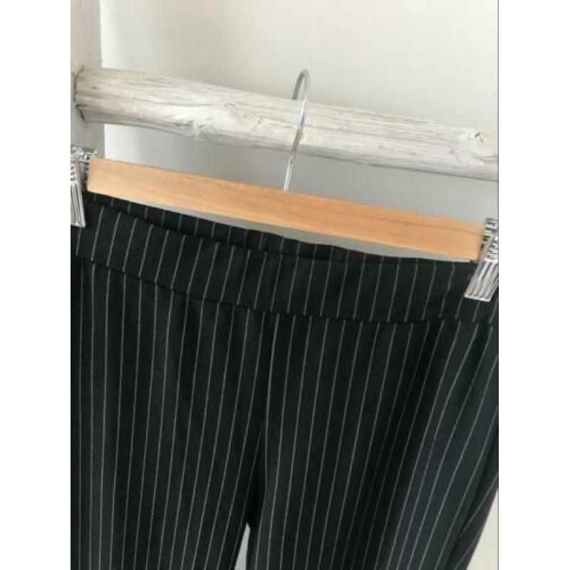 Mooie flared legging maat M Distrikt NIEUW