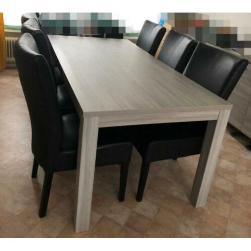 Grijs eiken eettafel met 6 stoelen