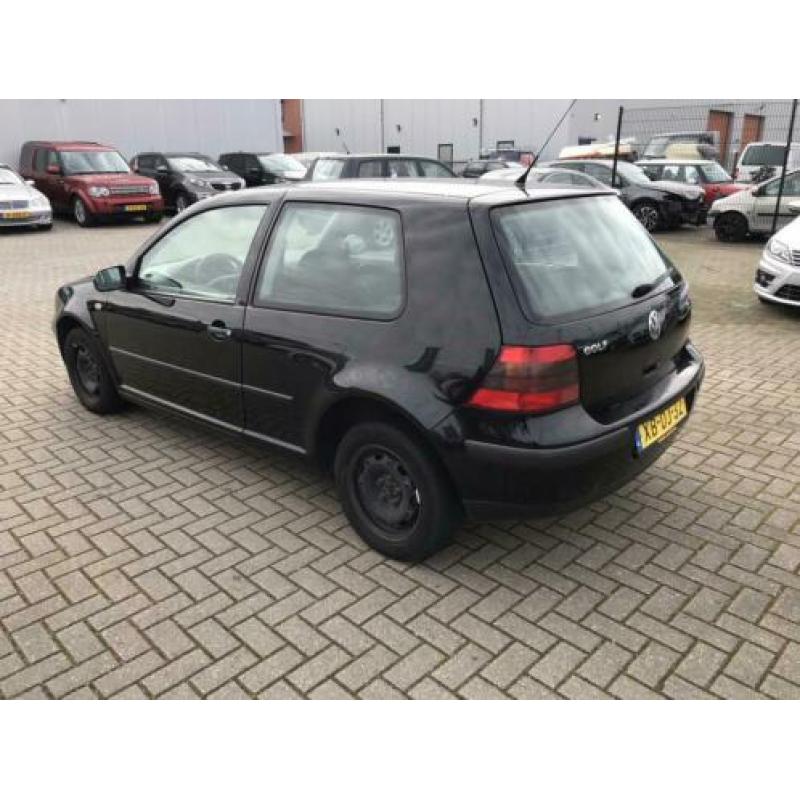 Volkswagen Golf 1.6 101 PK met nieuwe APK!!