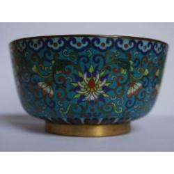 Chinese cloisonné emaille kom, 19e eeuw