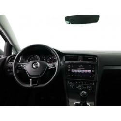 Volkswagen Golf 1.0 110pk TSI Comfortline | Navigatie | Park