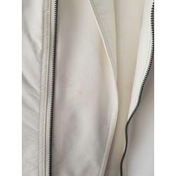 Nieuwe stoere witte nepleren jas