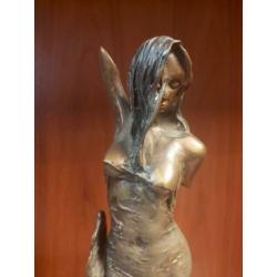 Bronzen beeld M Bouval