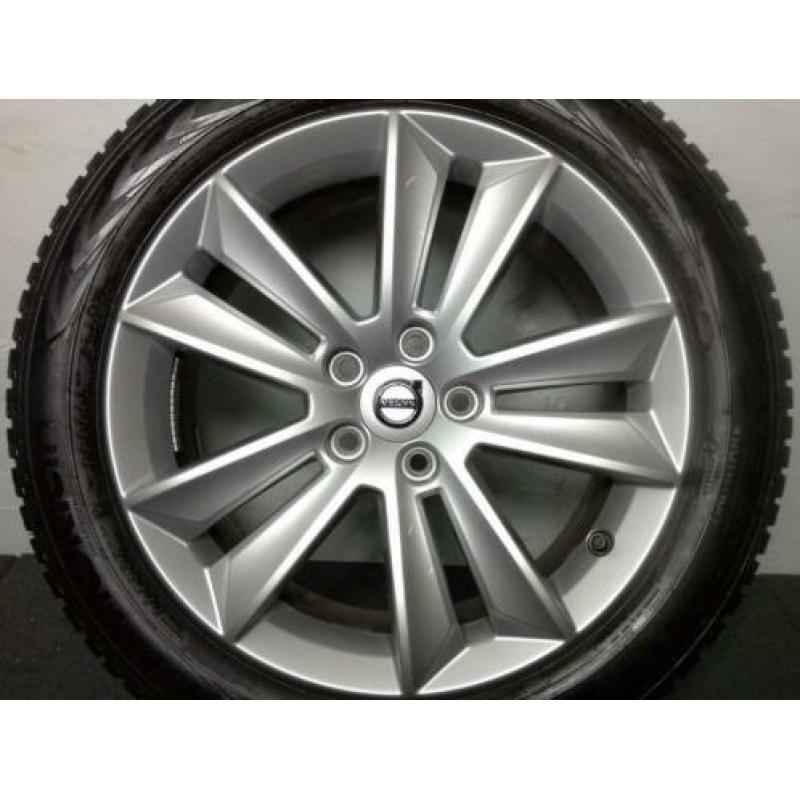 Volvo V60 S60 DOUBLE SPOKE 1035 R-DESIGN 17 Inch Nokian 8 MM