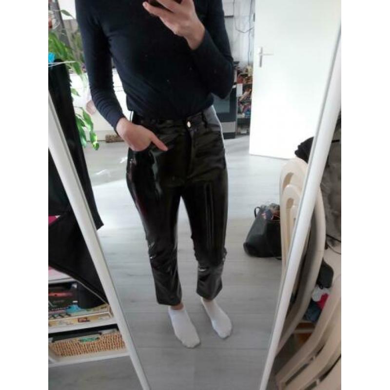 Lakleren broek