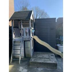 Jungle gym speelhuisje