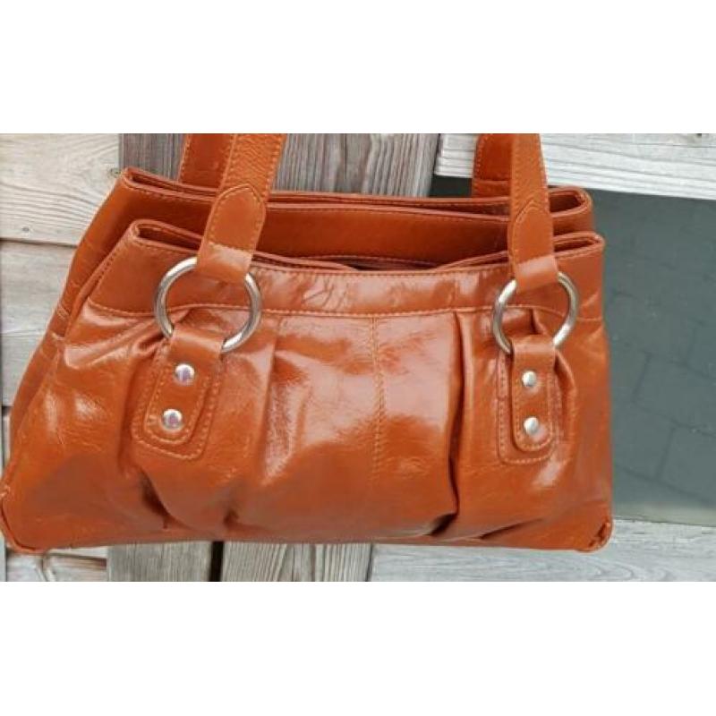 Bruine lakleren tas