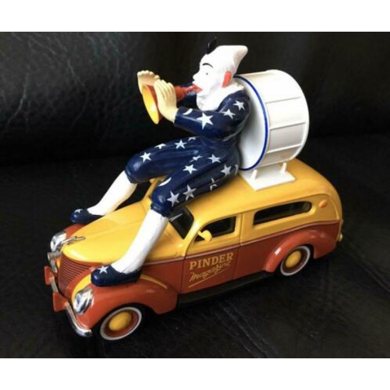 Modelauto Ford V8 Pinder met Clown op het dak