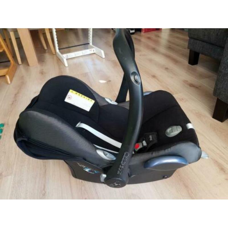 Maxi-Cosi cabriofix